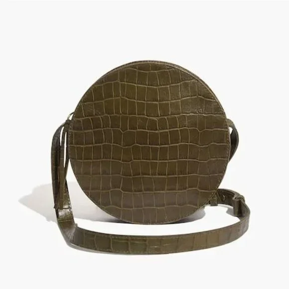 Madewell The Simple Circle Crossbody Croc Embossed Leather Edition in Asparagus - Picture 3 of 10
